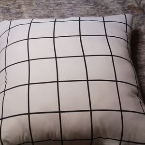 Keeco decorative pillow